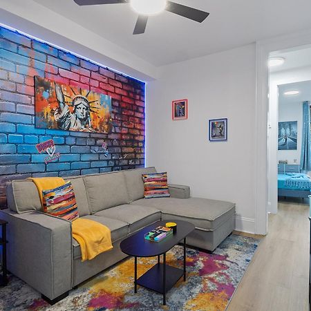 Funky & Colorful Urban Getaway, 20 Minutes To Nyc Apartment Хоубоукън Екстериор снимка