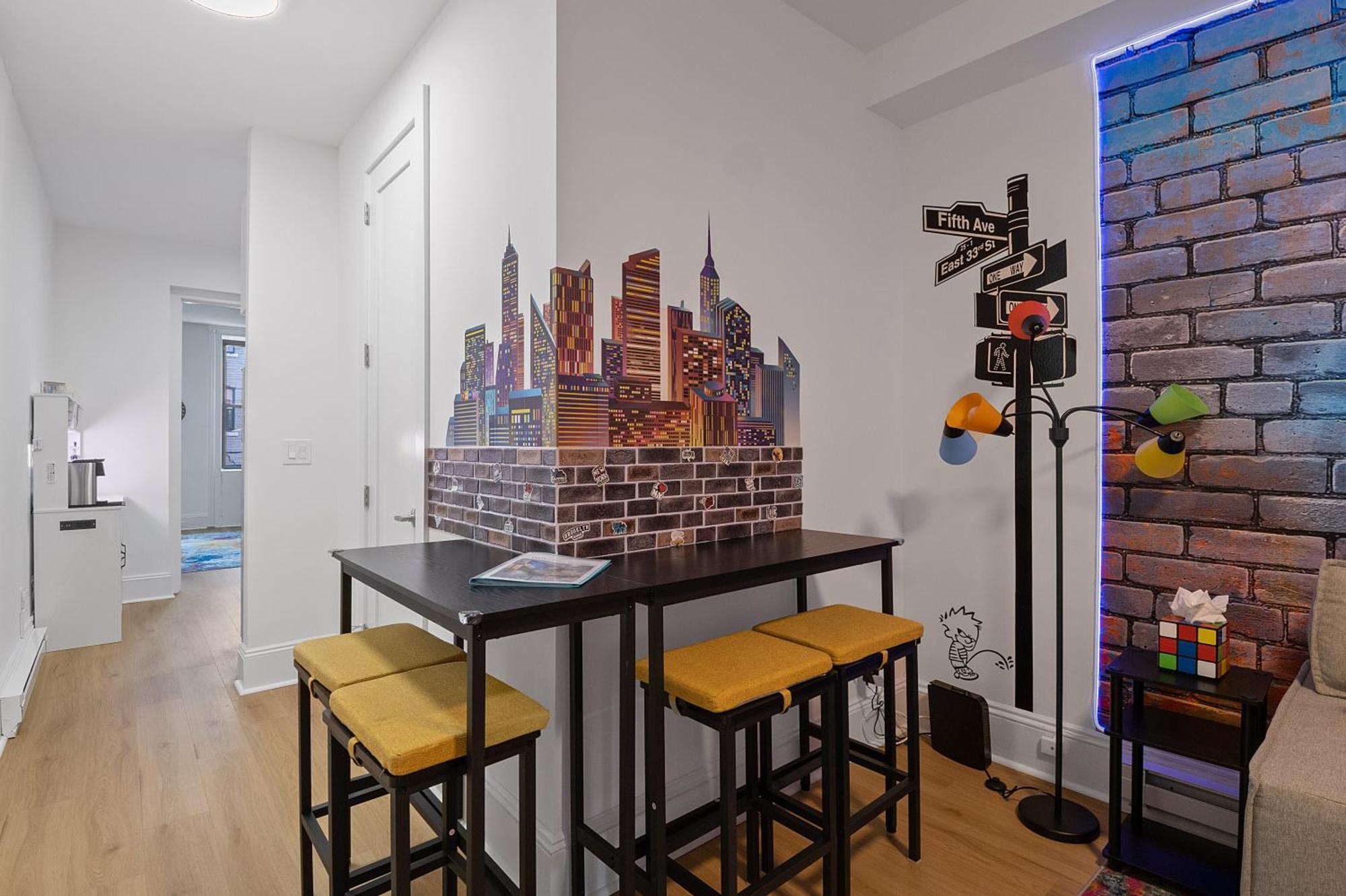 Funky & Colorful Urban Getaway, 20 Minutes To Nyc Apartment Хоубоукън Екстериор снимка