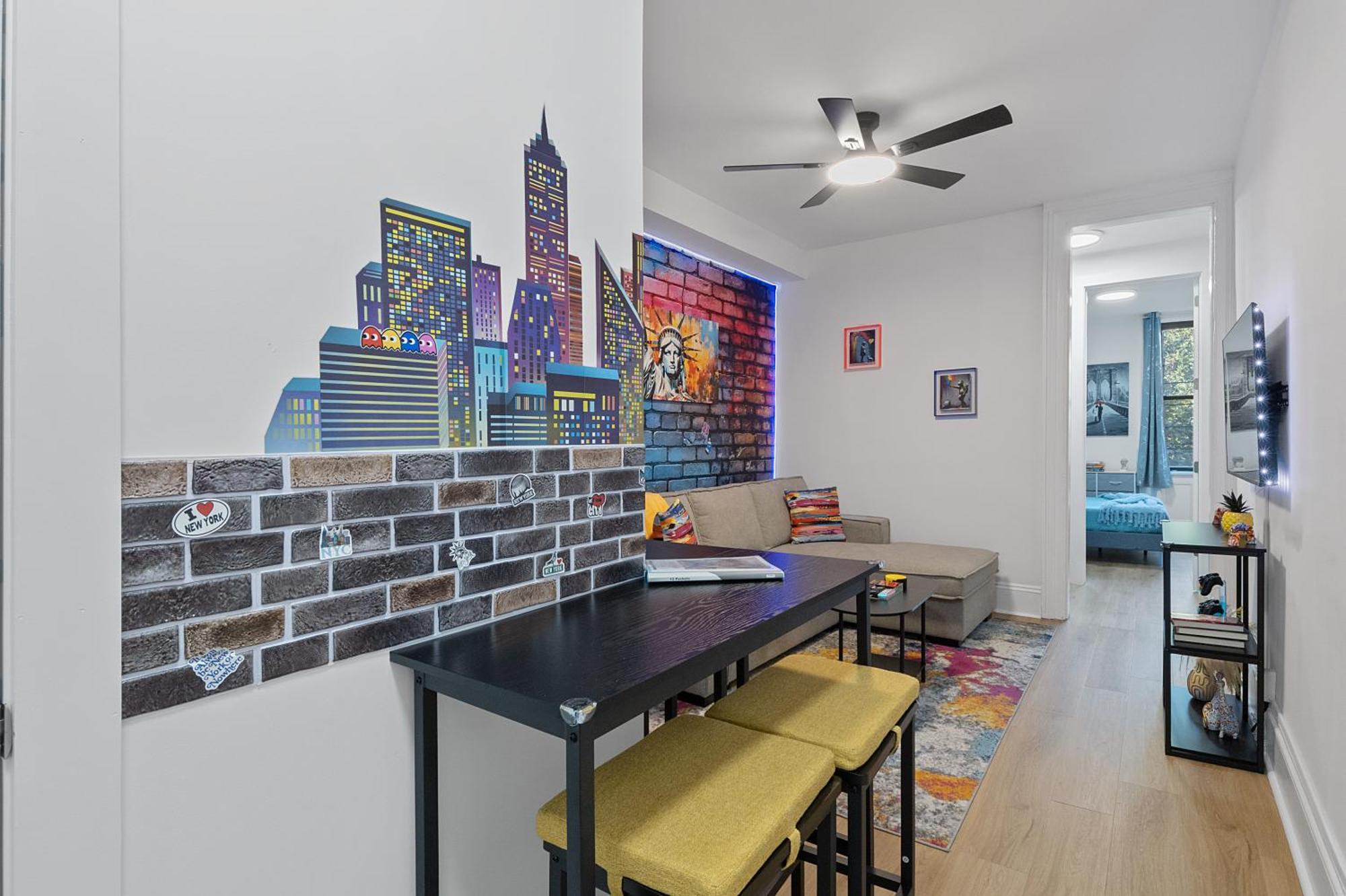 Funky & Colorful Urban Getaway, 20 Minutes To Nyc Apartment Хоубоукън Екстериор снимка