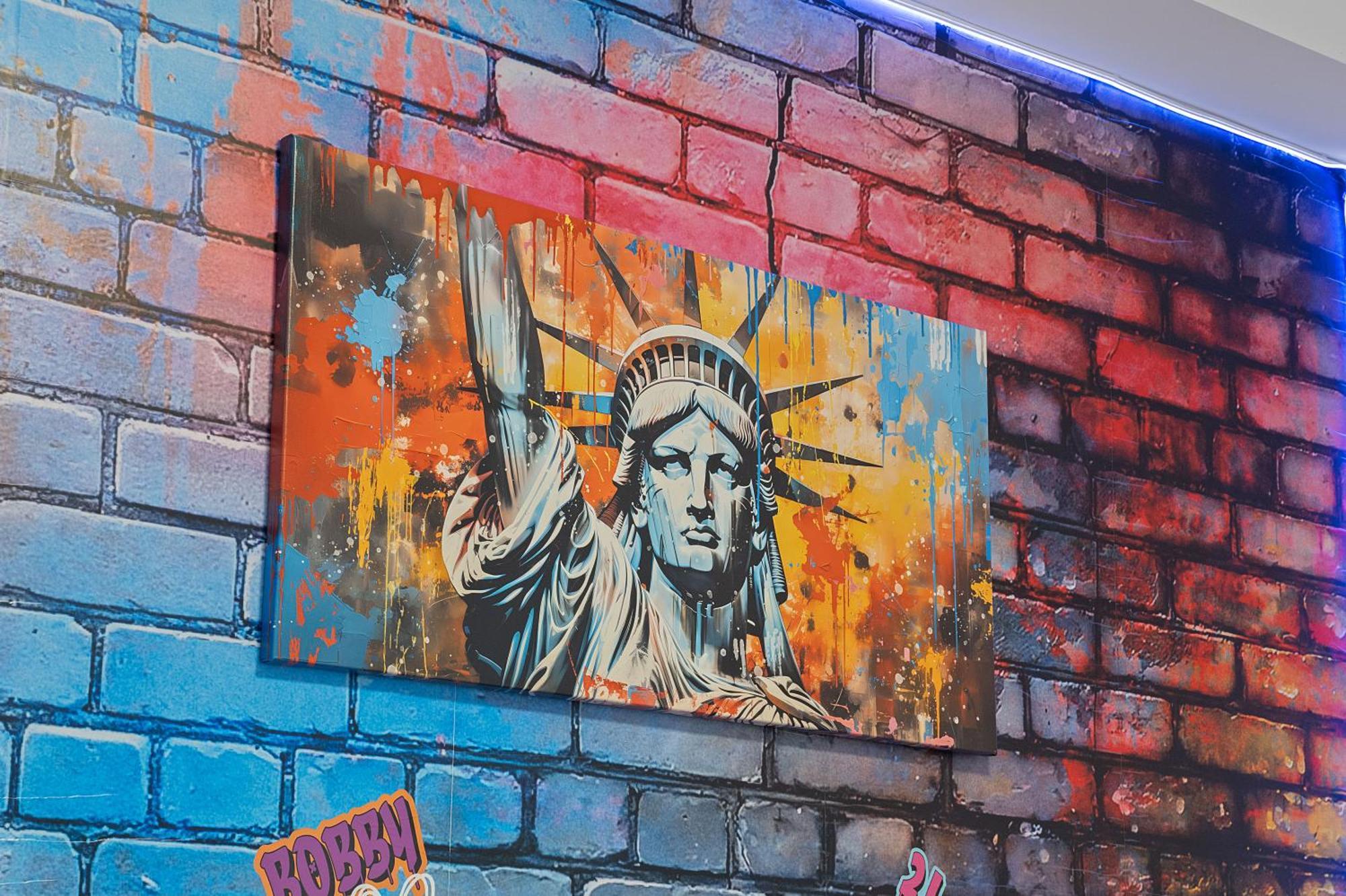 Funky & Colorful Urban Getaway, 20 Minutes To Nyc Apartment Хоубоукън Екстериор снимка